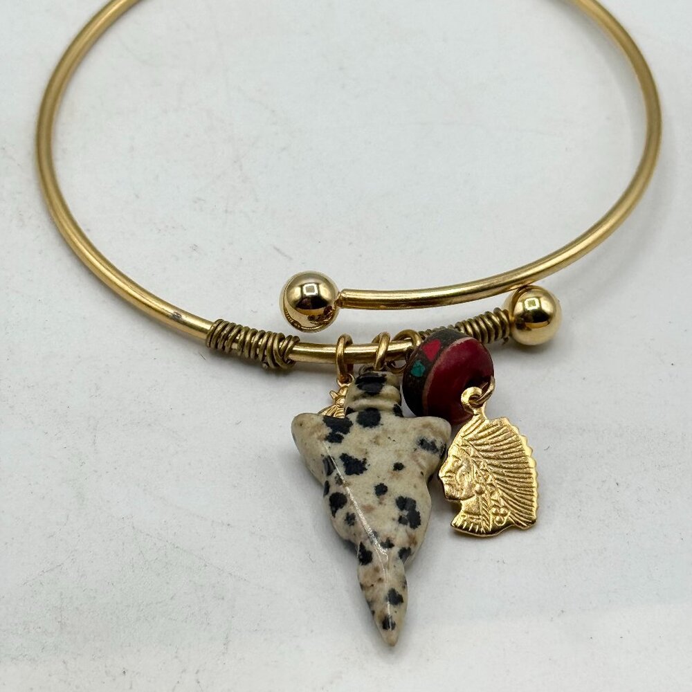 Vintage arrowhead red stone bead Indian chief charm bracelet